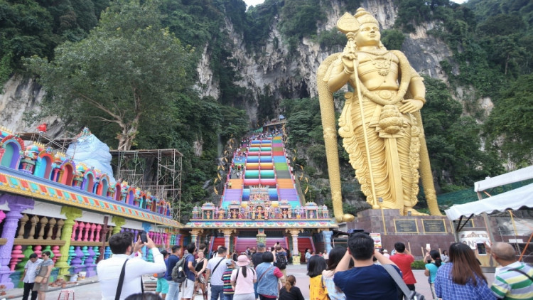 วัด“ถ้ำบาตู”มาเลย์เสี่ยงหลุดฐานะ“มรดกชาติ”