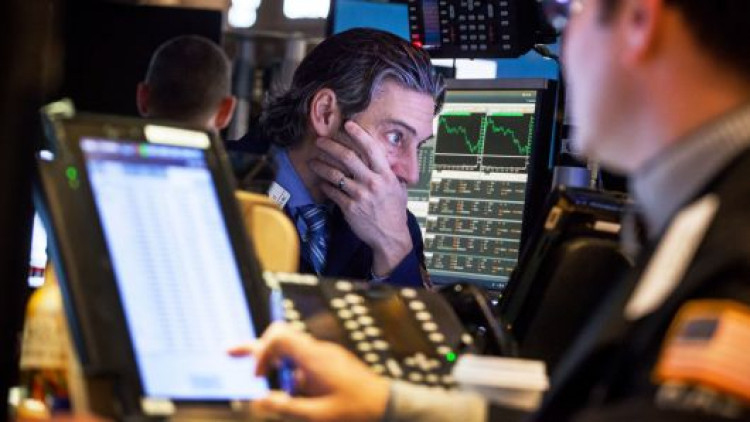 กังวลพายุเฮอริเคนฉุดดาวโจนส์ปิดลบ