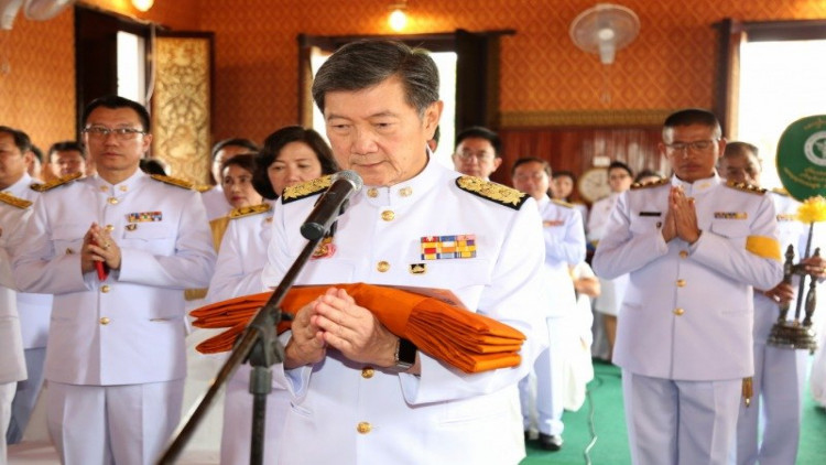 ร.10 โปรดเกล้าฯ พระราชทานผ้าพระกฐินให้สธ.ถวายพระสงฆ์วัดบางกระเบา