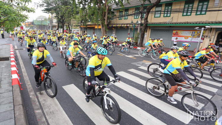 ปชช.ร่วมทะเบียนงาน 'Bike อุ่นไอรัก' อย่างคึกคัก