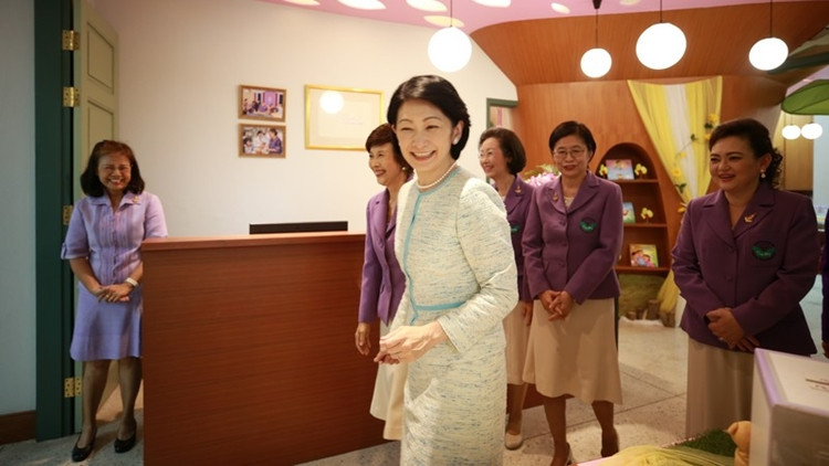'เจ้าหญิงอากิชิโน' เสด็จดรุณบรรณาลัย เป็นการส่วนพระองค์
