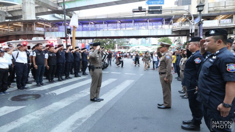 ตำรวจท่องเที่ยวปล่อยแถวสร้างความเชื่อมั่น - ปลอดภัยเทศกาลปีใหม่