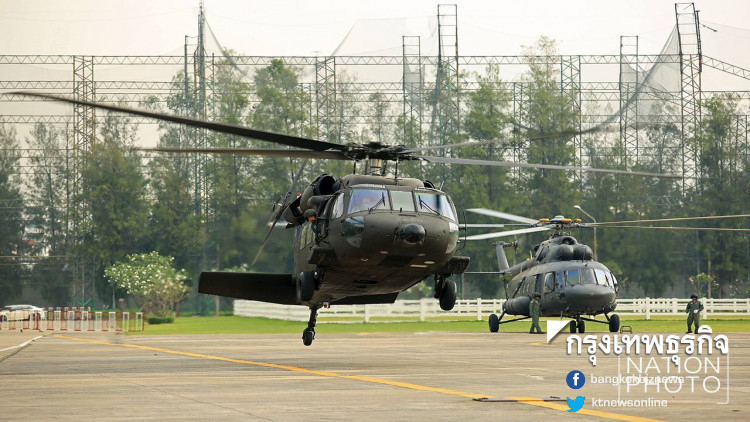 ทบ.โชว์วันเด็ก 'แบล็คฮอว์ค' พันล้าน 