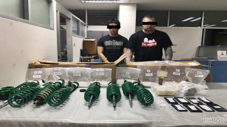 หิ้วหนุ่มลอบขนเฮโรอีน ซุกโชคอัพรถยนต์ส่งออกนอก