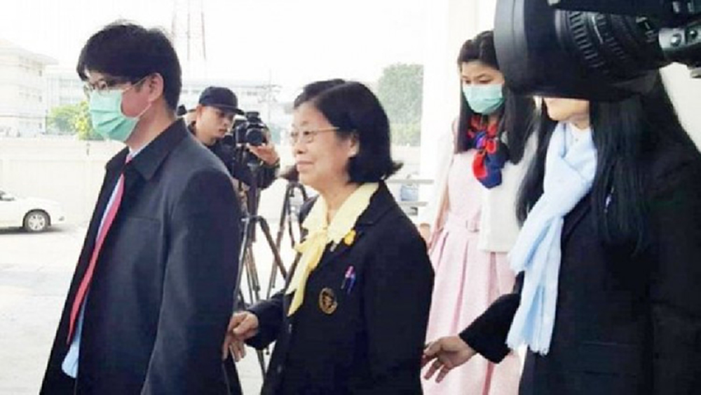 เลื่อนอ่านฎีกาครั้งแรก 'คุณหญิงจารุวรรณ' ผิด ม.157