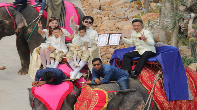 'สวนนงนุช' ดึงวาเลนไทม์ดันเที่ยวอีอีซี