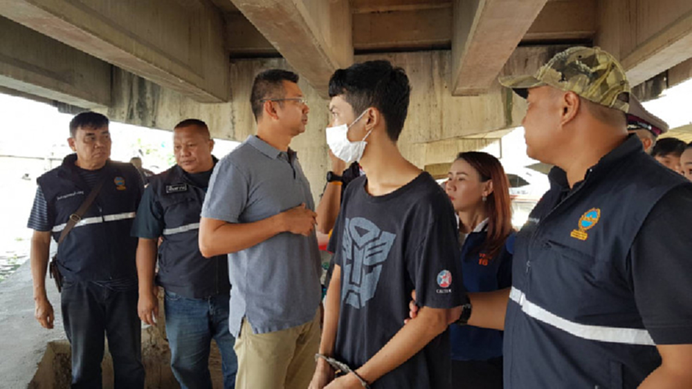 หนุ่มปล้นรถขนเงิน คอตกนอนคุกธนบุรี ไร้ญาติยื่นประกัน 