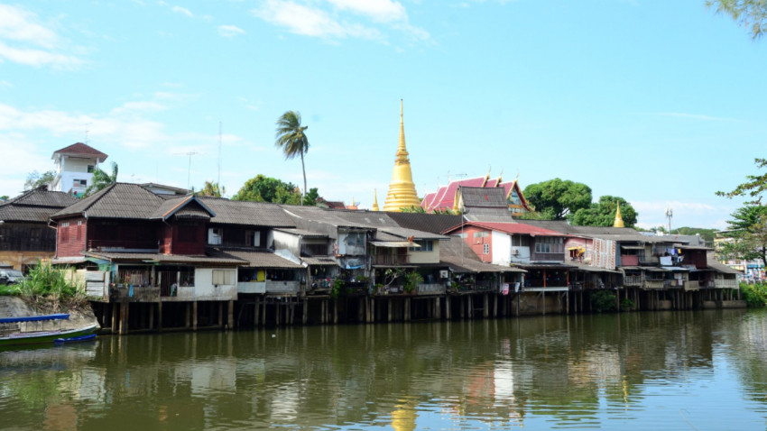 10 ชุมชนตะวันออก...เที่ยวต่อไม่รอแล้วนะ