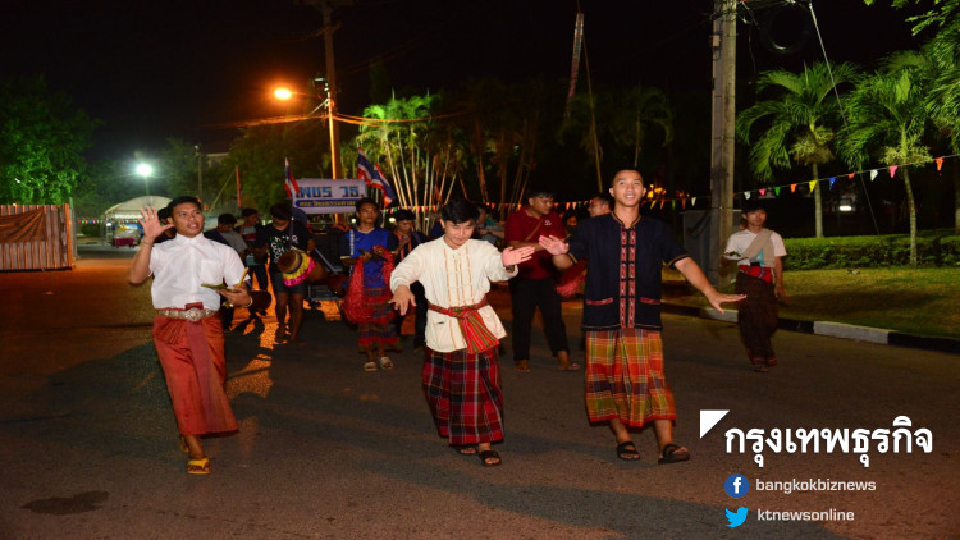 แห่ข้าวพันก้อน งานประเพณีบุญผะเหวดประจำปี