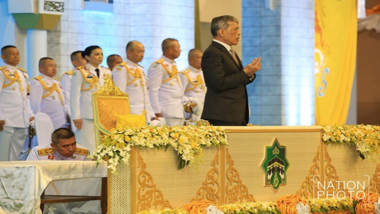 สมเด็จพระเจ้าอยู่หัว เสด็จฯเปิดงานเมาลิดกลาง (ภาพชุด)