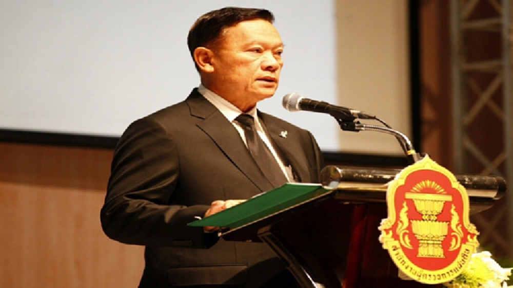 ผู้ตรวจฯลุยสางปัญหาพาราควอต ขู่ระวังคุก-จับตาสัมปทานดิวตี้ฟรี