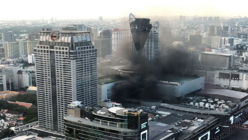 รพ.ตำรวจ รับผู้ประสบเหตุไฟไหม้เซนทรัลเวิลด์ จำนวน 10 ราย