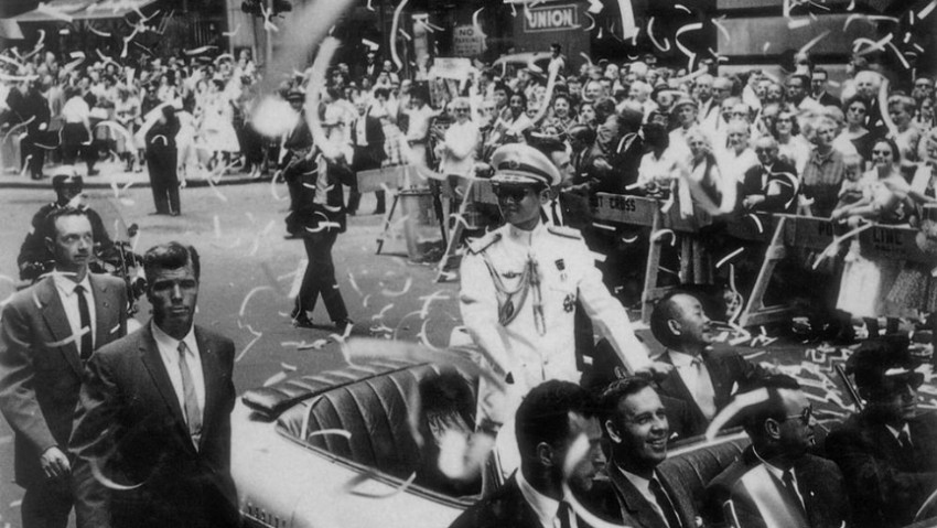 สายพระเนตรที่ยาวไกล พระมหากษัตริย์ไทย มุมไกรฤกษ์ นานา