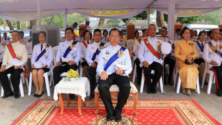 'ผู้ว่าฯ ณรงค์ศักดิ์' นำขรก.-ปชช. ถวายพระพรชัยมงคล ในพระราชพิธีบรมราชาภิเษก