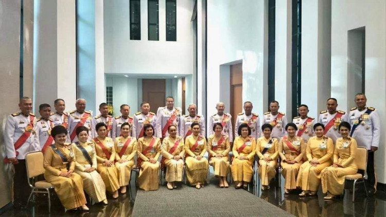 15 องคมนตรี ในพระบาทสมเด็จพระเจ้าอยู่หัว รัชกาลที่ 10