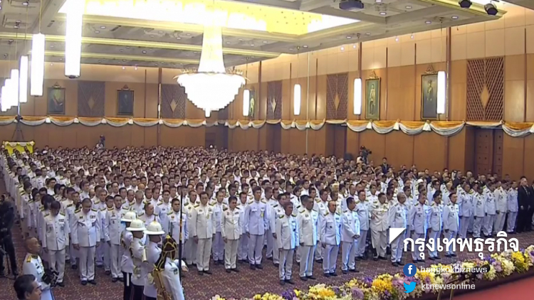 ส.ส.ตบเท้าคึกเตรียมตัวก่อนเปิดประชุมรัฐสภา