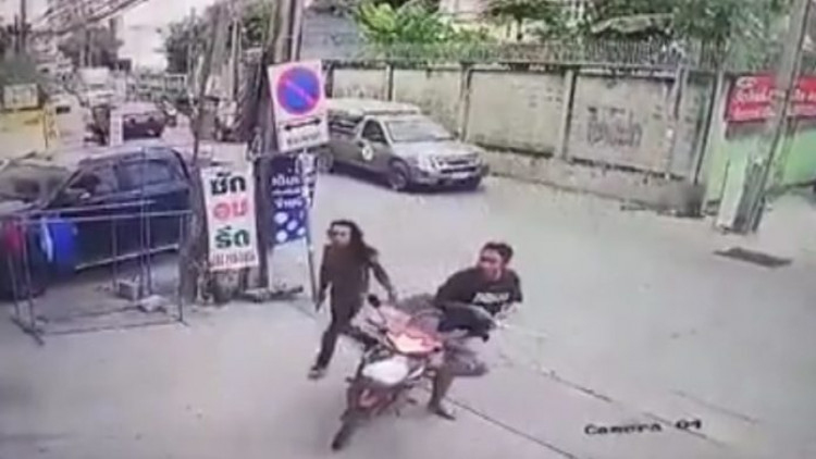 ศาลอนุญาตฝากขัง แก๊งช่างกล วัย30 ยิงถล่มนักเรียนปทุมคงคา