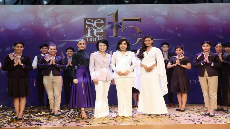 'แต้ว-แก้ม' ฟินแบบคนพิเศษ ในงานฉลองเซเรเนด ครบรอบ 15 ปี