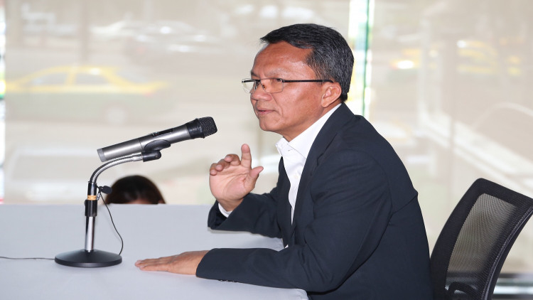 'สมศักดิ์' โพสต์ยันไม่เคยตั้งกลุ่มก๊วนต่อรองตำแหน่ง รมต.