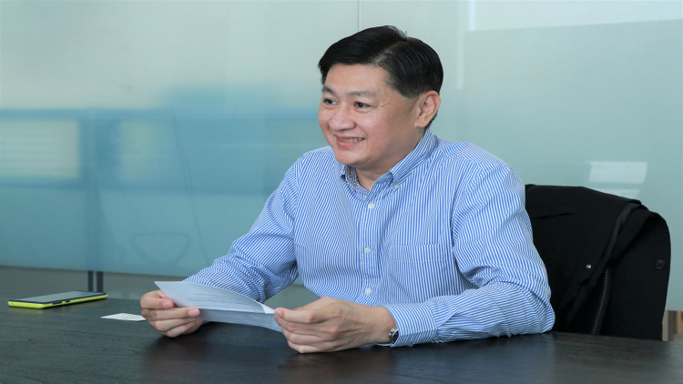 สุวิทย์ พฤกษ์วัฒนานนท์  ‘มิว สเปซ’ ไม่หลุดวงโคจร