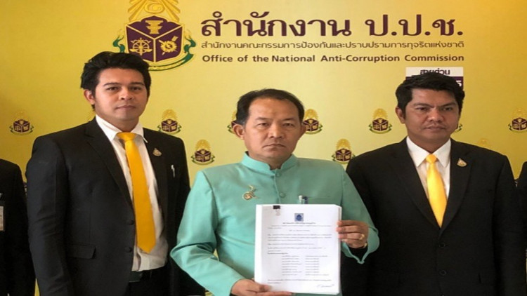 'ศรีสุวรรณ' ร้อง ป.ป.ช.เอาผิด กกต.เพิ่มคะแนนปาร์ตี้ลิสต์โดยมิชอบ