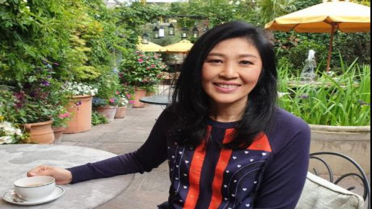 'ยิ่งลักษณ์' ขอให้ทุกคนยิ้มสู้ และอย่าหมดหวัง