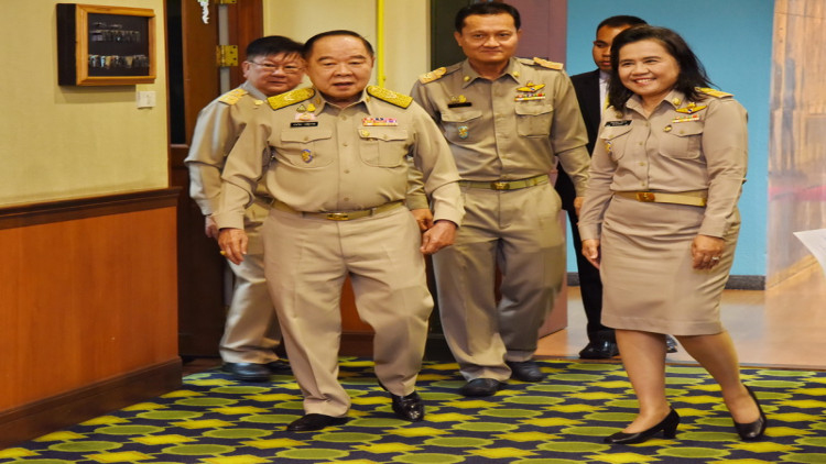 คกก.นโยบายฯ ต่างด้าว เห็นชอบให้แรงงาน 3 สัญชาติ ทำงานต่อได้อีก 2 ปี