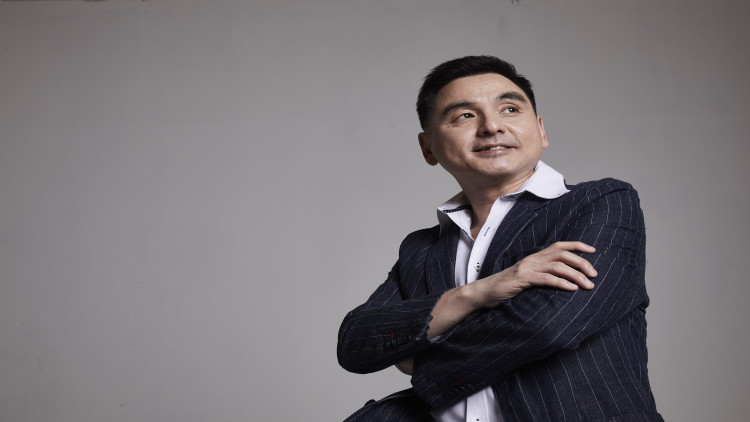 "สมชัย เลิศสุทธิวงค์" ท้าคลื่นดิจิทัล นำทัพ "เอไอเอส" ยืนหนึ่งโทรคมไทย