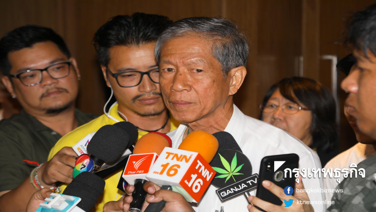 'หมอเดชา' ยกย่อง 'อนุทิน' ผลักดันนโยบายกัญชาเพื่อการแพทย์