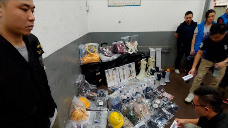 พบ! ระเบิดล็อตใหญ่คาดโยงชุมนุมฮ่องกง