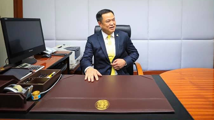 แก้คนป่วยล้นรพ.! 'รมว.สธ.' ดันเทเลเมดชู 'อสม.ล้านคน' ช่วยหมอคัดกรอง