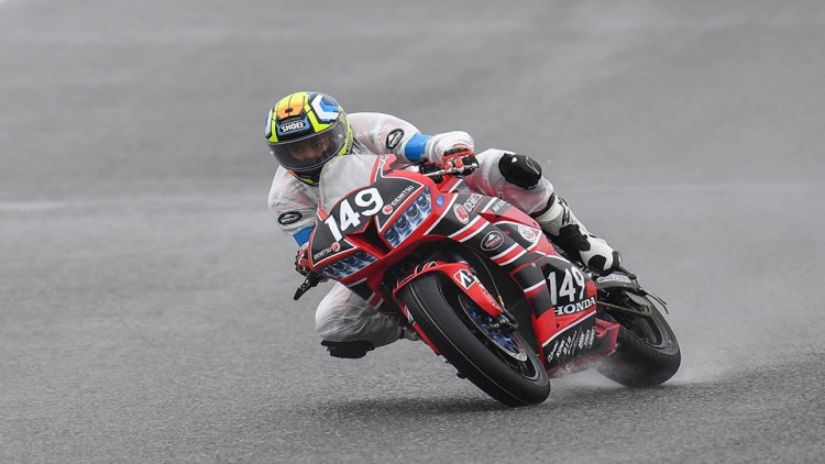 "มุกข์ลดา-ปิยวัฒน์"พาทีมไทย 100% คว้าแชมป์ซูซูกะ 4 ชม.