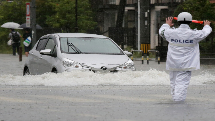 ญี่ปุ่นอพยพกว่า 6 แสนหนีฝนตกหนักเป็นประวัติการณ์