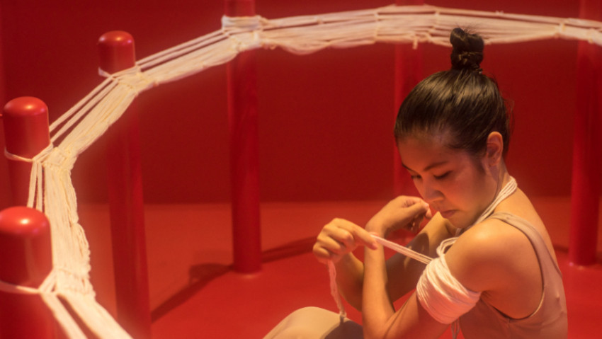 'แพรว-กวิตา' artist-activist ผู้ถักทอความเป็นธรรม ผ่านเรือนร่างและความเจ็บปวด