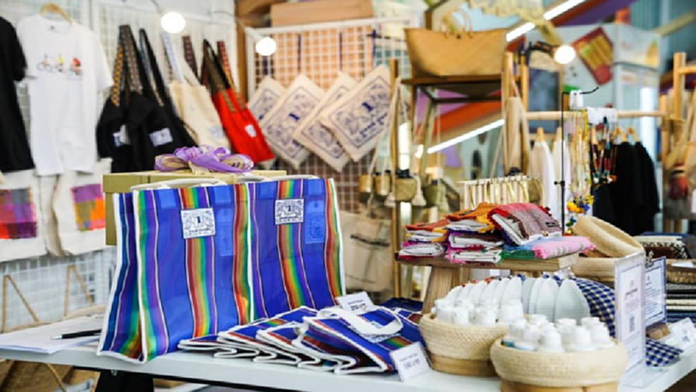 ‘สินค้าจากขยะพลาสติก’ พลิกธุรกิจชุมชนอาเซียน