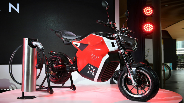 มอเตอร์ไซค์ไฟฟ้า "ETRAN KRAF" เคาะราคา 1.5 แสน 