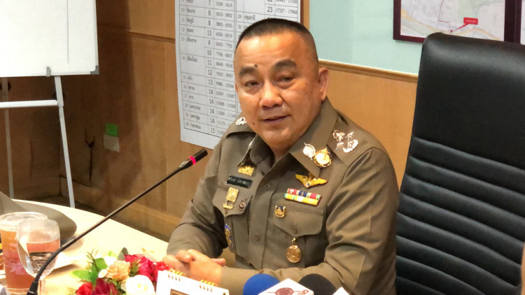 'ศรีวราห์' สั่ง ตม.ขึ้นแบล็คลิสต์ 9 แกนนำเสื้อแดง 