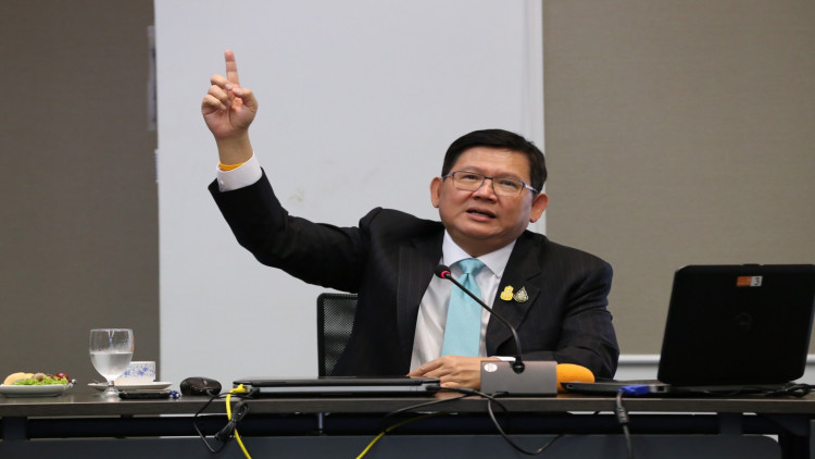 'สุวิทย์' มุ่งพัฒนาครูไทยยุคใหม่