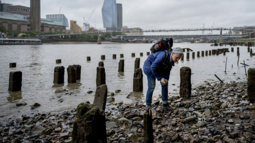 นักล่าขุมทรัพย์  ลุ่ม‘แม่น้ำเทมส์’