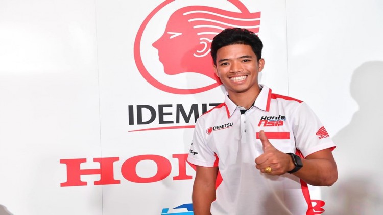 ฮอนด้า ทีม เอเชีย" ต่อสัญญา 'สมเกียรติ' บิดโมโตทูปีที่สอง