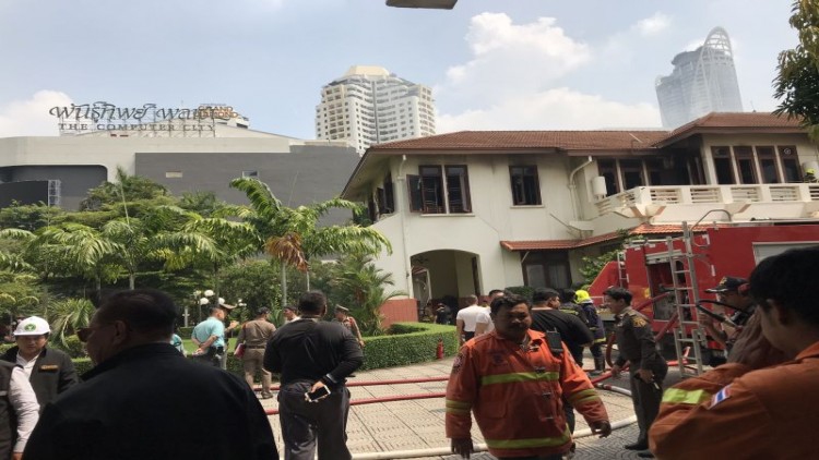 จนท.เร่งหาสาเหตุไฟไหม้อาคารสถานทูตอินโดนีเซีย