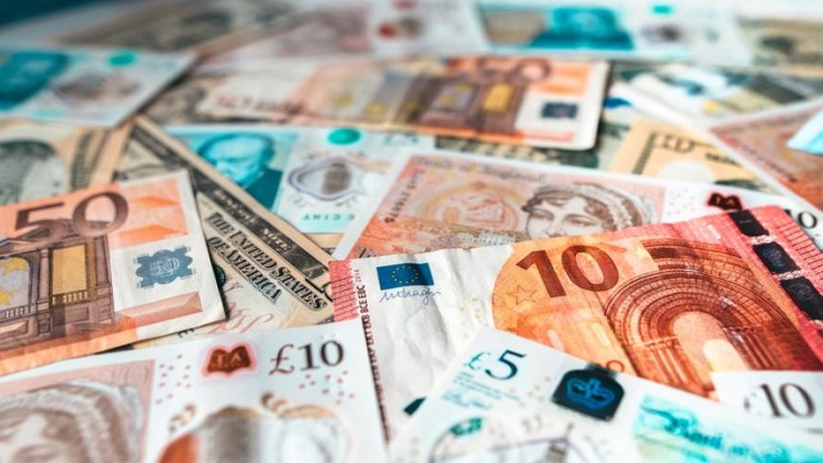 ฝรั่งเศสแชมป์เก็บภาษีอียู