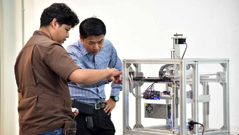 มทร.ธัญบุรี พัฒนา ‘เครื่องพิมพ์ช็อกโกแลต 3 มิติ’  สู่วงการอาหาร เบเกอรี่