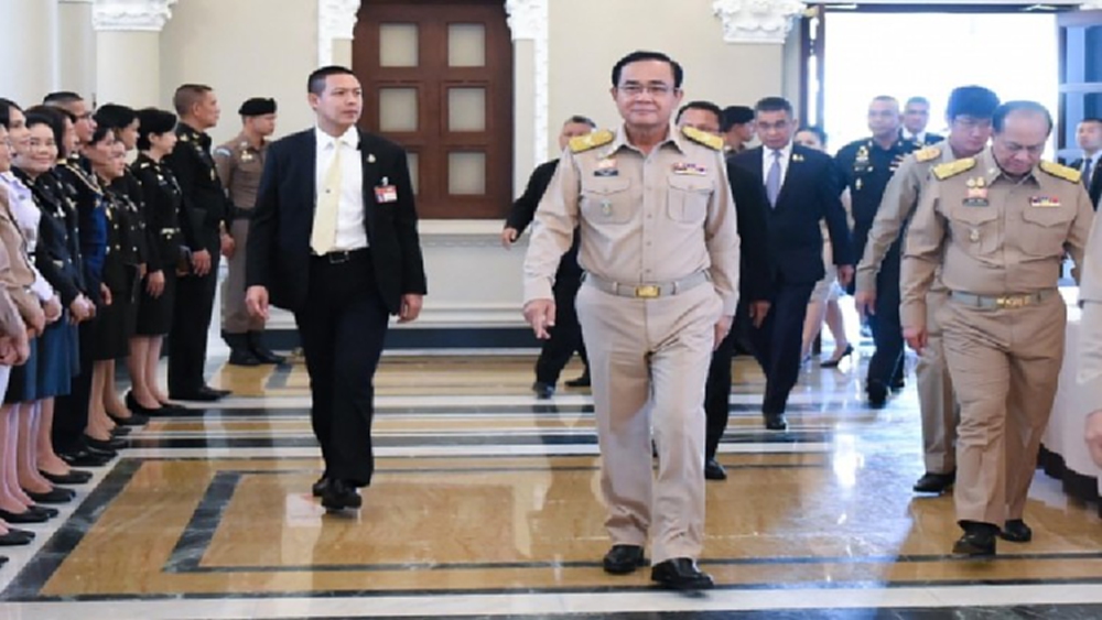 'ประยุทธ์' นำครม.สัญจร 'กาญจนบุรี-ราชบุรี -สุพรรณบุรี' ขันน็อตนโยบายรัฐ