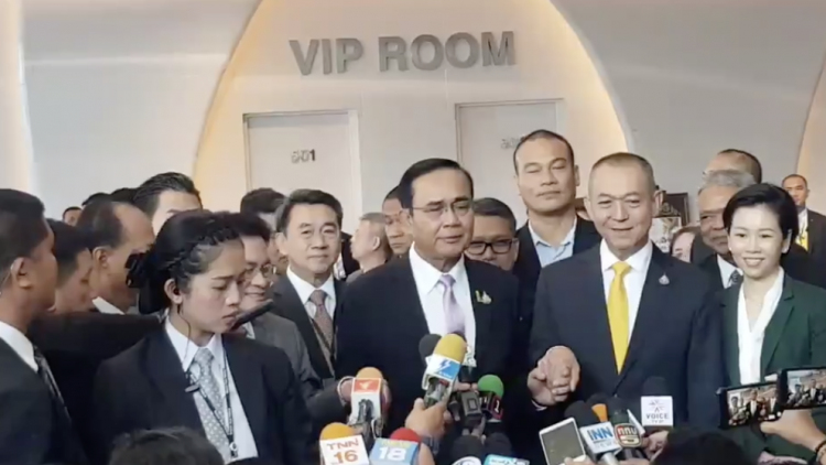 'ประยุทธ์' ควง 'จุรินทร์' ไม่ให้ห่าง สยบข่าวเกาเหลา 'ปชป.'