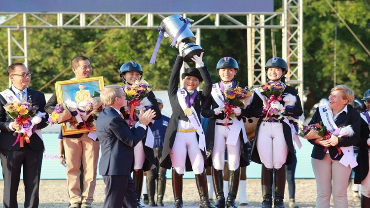 พระองค์หญิงสิริวัณณวรีฯทรงคว้าเหรียญทองศิลปะบังคับม้า