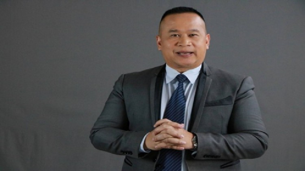 'เพื่อไทย' จวก 'วิษณุ' บิดาแห่งข้อยกเว้น ปมอุ้ม 'ปาวีณา'