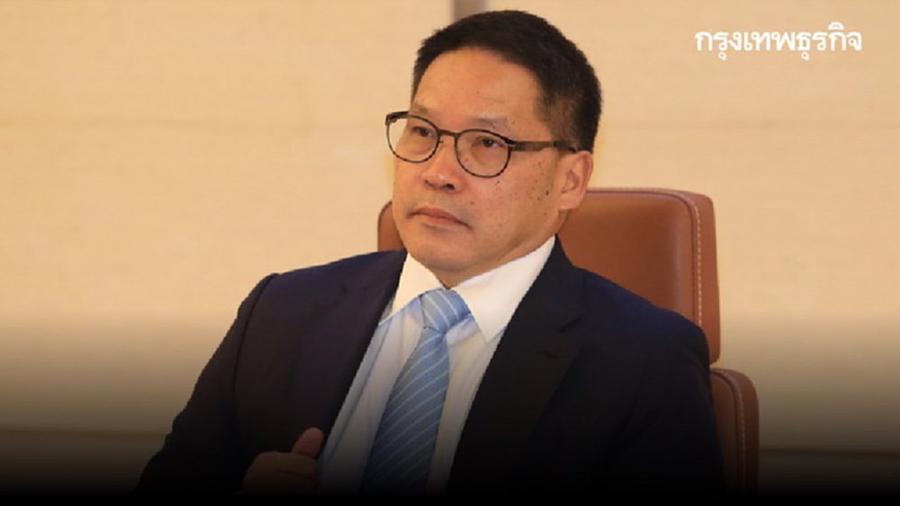 'หน.พปชร.' ปัดตอบรื้อโครงสร้างพรรคใหม่