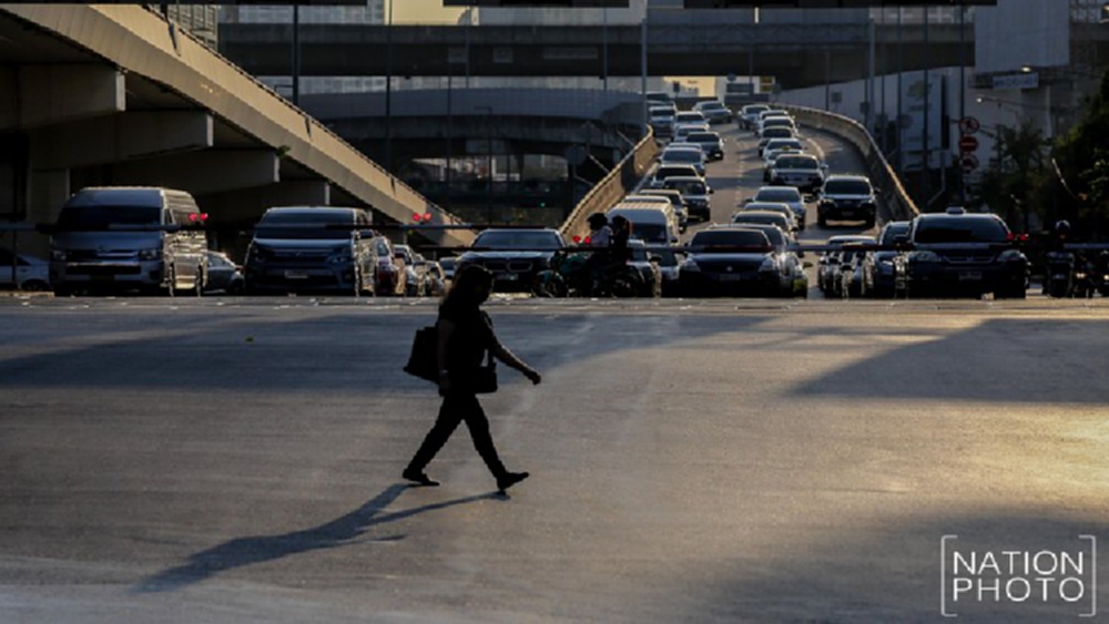 รถเต็มถนน! เช้าทำงานวันแรก หลังหยุดยาวปีใหม่