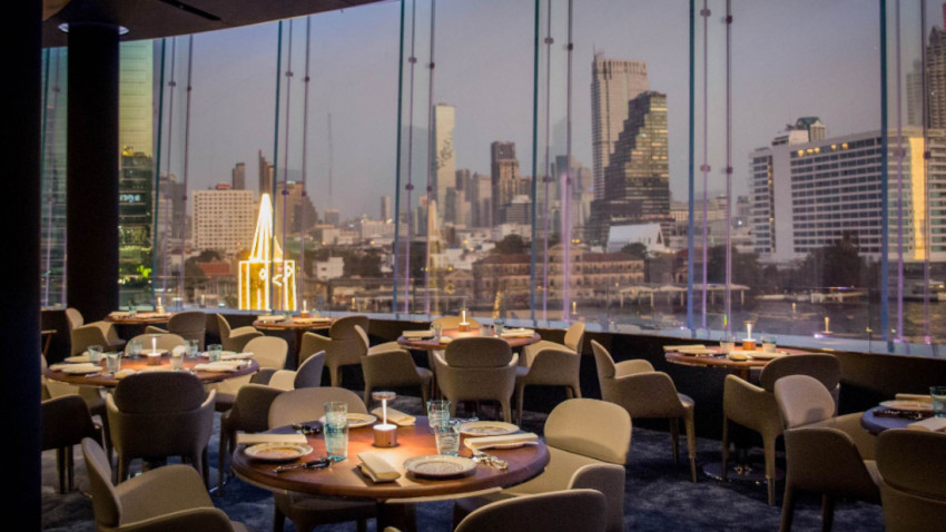 บลู บาย อลัง ดูคาส สุนทรียะแห่งอาหารเลิศรส